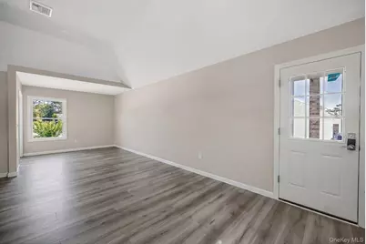 28 High Street, Farmingdale, NY 11735 - Photo 13