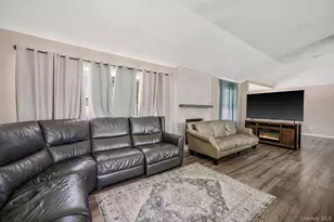 28 High St, Farmingdale, NY 11735 - Photo 11