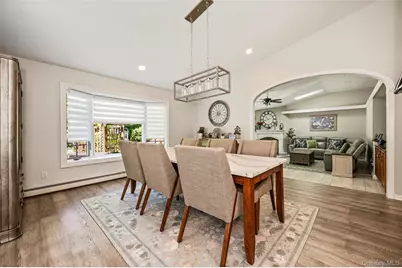 10 Dorset Lane, Rockville Centre, NY 11570 - Photo 7