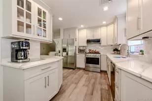10 Dorset Ln, Rockville Centre, NY 11570 - Photo 13