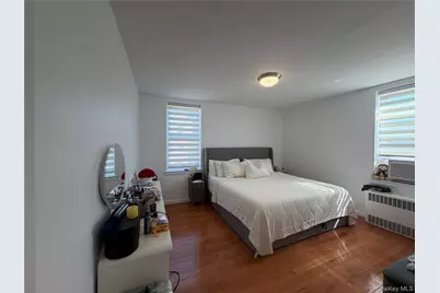 42-45 Kissena Boulevard #6J, Flushing, NY 11355 - Photo 7