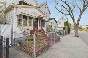103-14 89th St, Ozone Park, NY 11417 - Photo 7