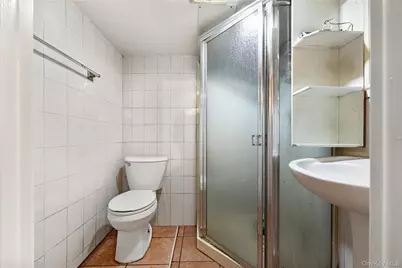 140-50 Quince Avenue, Flushing, NY 11355 - Photo 17