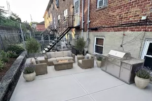1011 Throggs Neck Expressway, Bronx, NY 10465 - Photo 25