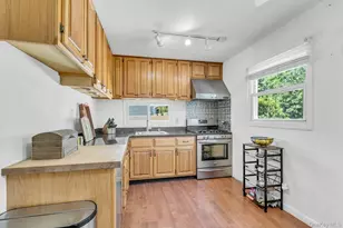 29 Edgewater Ave, Bayport, NY 11705 - Photo 11