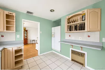 710 Lafayette Avenue, Uniondale, NY 11553 - Photo 7