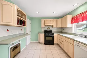710 Lafayette Ave, Uniondale, NY 11553 - Photo 9