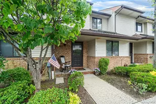113 Laurel Ln, Wantagh, NY 11793 - Photo 27
