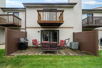 113 Laurel Lane, Wantagh, NY 11793 - Photo 25