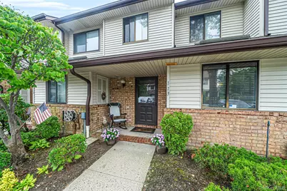 113 Laurel Lane, Wantagh, NY 11793 - Photo 1