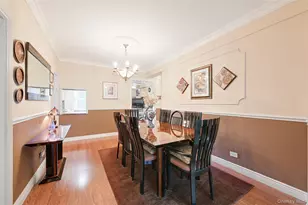 69-10 108th St, Forest Hills, NY 11375 - Photo 7