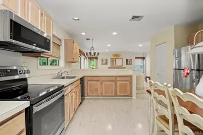 3176 Woodfield Court, Yorktown Heights, NY 10598 - Photo 7