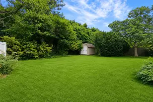 19 Evy Ct, Sayville, NY 11782 - Photo 21