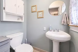 19 Evy Ct, Sayville, NY 11782 - Photo 9