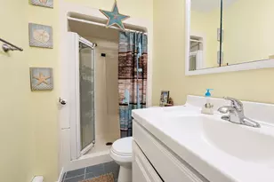 19 Evy Ct, Sayville, NY 11782 - Photo 15