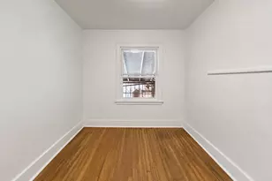 115-08 Poppenhusen Ave, College Point, NY 11356 - Photo 7