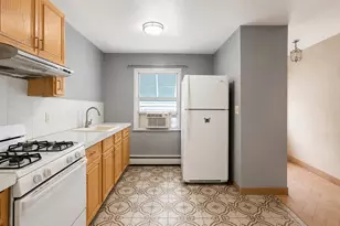 115-08 Poppenhusen Ave, College Point, NY 11356 - Photo 5