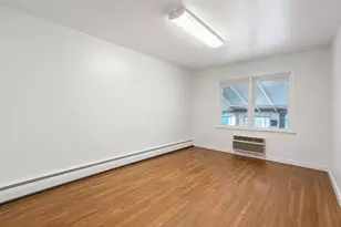 115-08 Poppenhusen Ave, College Point, NY 11356 - Photo 3