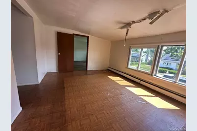 84 Herman Avenue, North Babylon, NY 11703 - Photo 21