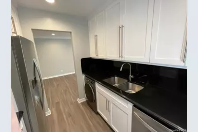 91 South Clinton Avenue #7B, Bay Shore, NY 11706 - Photo 3