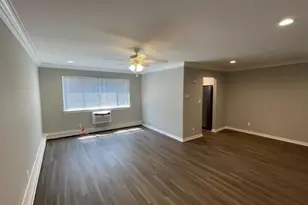 91 South Clinton Ave, Bay Shore, NY 11706 - Photo 5