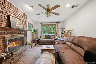 23 Maryetta Ct, Syosset, NY 11791 - Photo 13