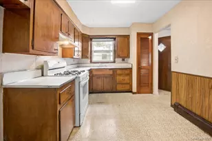 173 Bennett Ave, Yonkers, NY 10701 - Photo 9