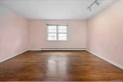 173 Bennett Avenue, Yonkers, NY 10701 - Photo 11