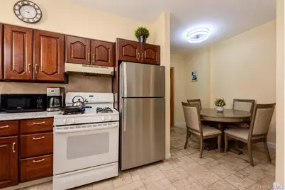 618 E 2nd Street, Brooklyn, NY 11218 - Photo 23