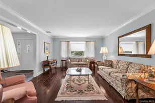 79 Bieselin Rd, Bellport, NY 11713 - Photo 5