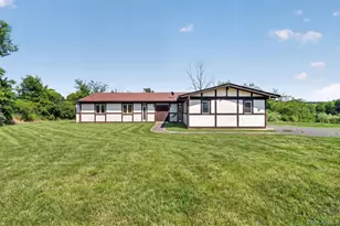 25 Red Mills Rd, Wallkill, NY 12589 - Photo 3