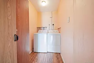 37 Gun Ln, Levittown, NY 11756 - Photo 15