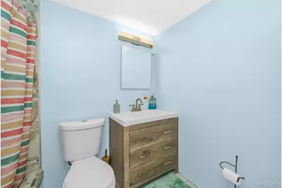 9 Hamlin Avenue, West Babylon, NY 11704 - Photo 17