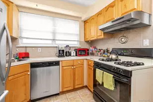 115-45 222nd St, Cambria Heights, NY 11411 - Photo 7