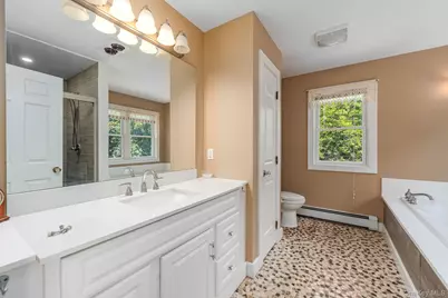 4408 Old North Road, Southold, NY 11971 - Photo 23