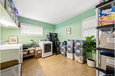 161 Duckpond Drive N, Wantagh, NY 11793 - Photo 23