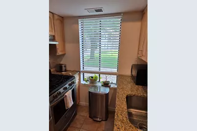 49 Fargo #49, Coram, NY 11727 - Photo 9