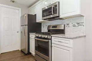 383 Birchwood Rd, Medford, NY 11763 - Photo 5