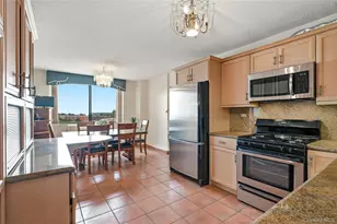 2 Bay Club Dr, Bayside, NY 11360 - Photo 15