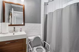 2978 Grand Blvd, Baldwin, NY 11510 - Photo 33