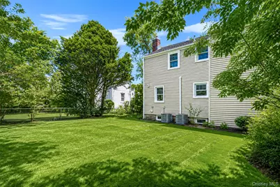 52 Norfeld Boulevard, Elmont, NY 11003 - Photo 19
