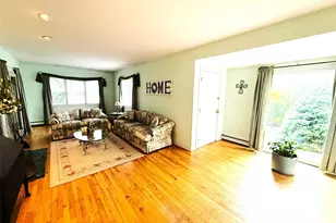 523 Hellwig Ln, West Islip, NY 11795 - Photo 19