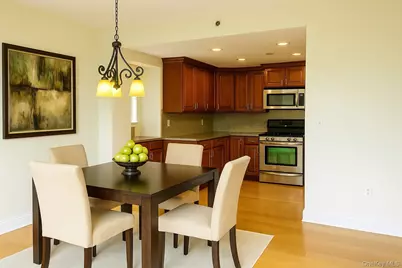 1020 Warburton Avenue #7G, Yonkers, NY 10701 - Photo 3