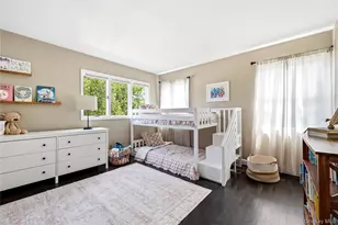 240 Eaton Ln, West Islip, NY 11795 - Photo 33