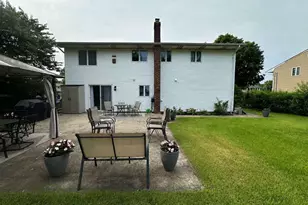 122 Jordan St, Bay Shore, NY 11706 - Photo 13