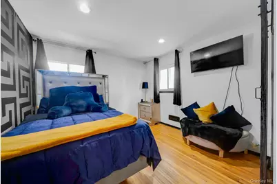 336 W 23rd Street, Deer Park, NY 11729 - Photo 11