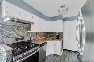 336 W 23rd St, Deer Park, NY 11729 - Photo 5