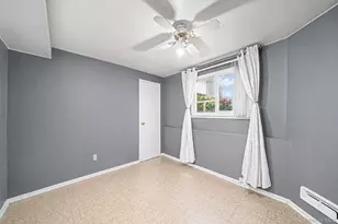 336 W 23rd St, Deer Park, NY 11729 - Photo 19