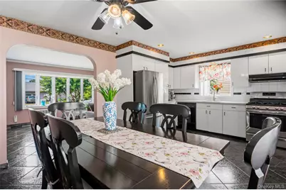78 Ambrose Avenue, Malverne, NY 11565 - Photo 9