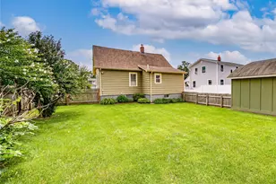 21 Bay 3rd St, Islip, NY 11751 - Photo 19